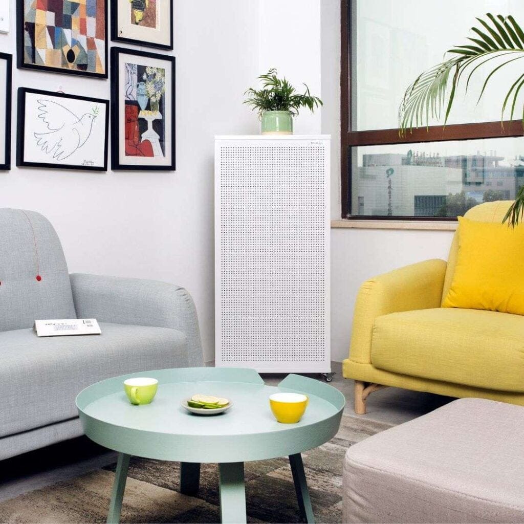 Blast air purifier in a living room